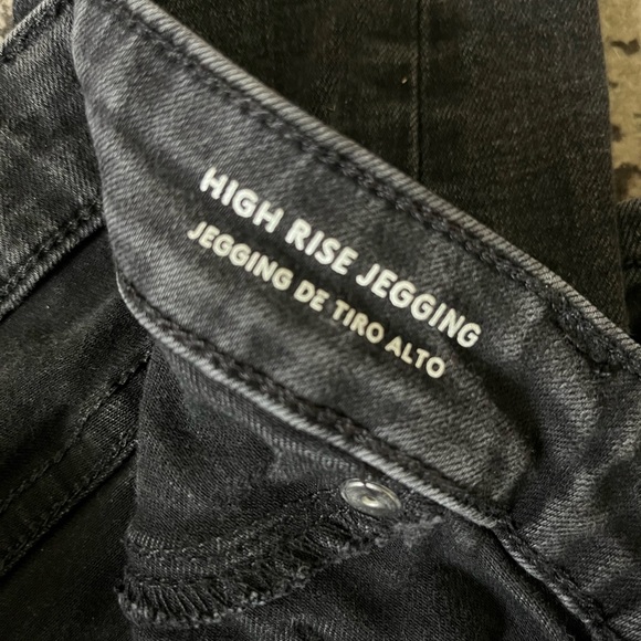 Universal Thread Distressed Jeggings - Picture 4 of 4